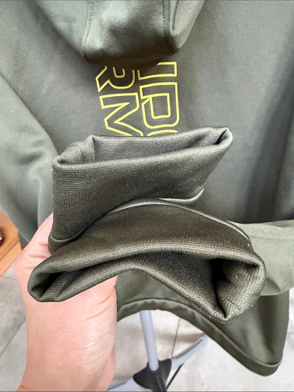 Under Armour Olive Green Hoodie with Fleece Lining Youth XL - Picture 6 of 6